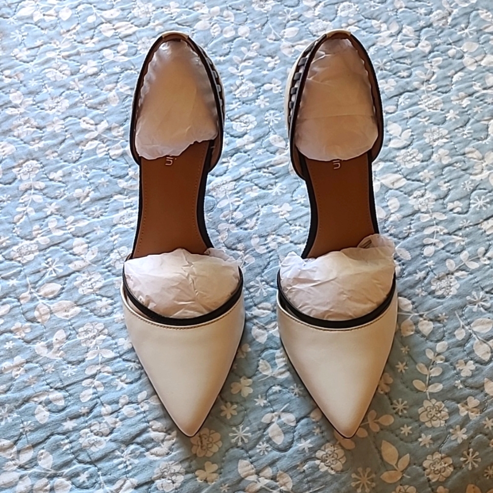Calvin Klein Gilia Kid Skin D'orsay Pumps - Picture 2 of 9